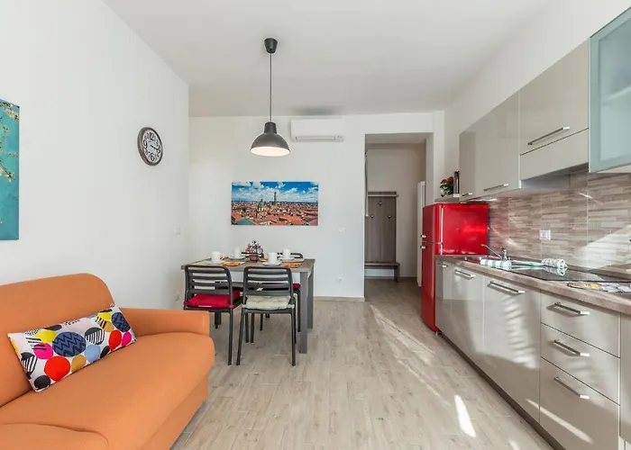 Martina, By Short Holidays